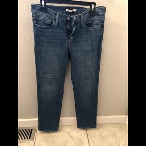 Levi’s jeans almost new